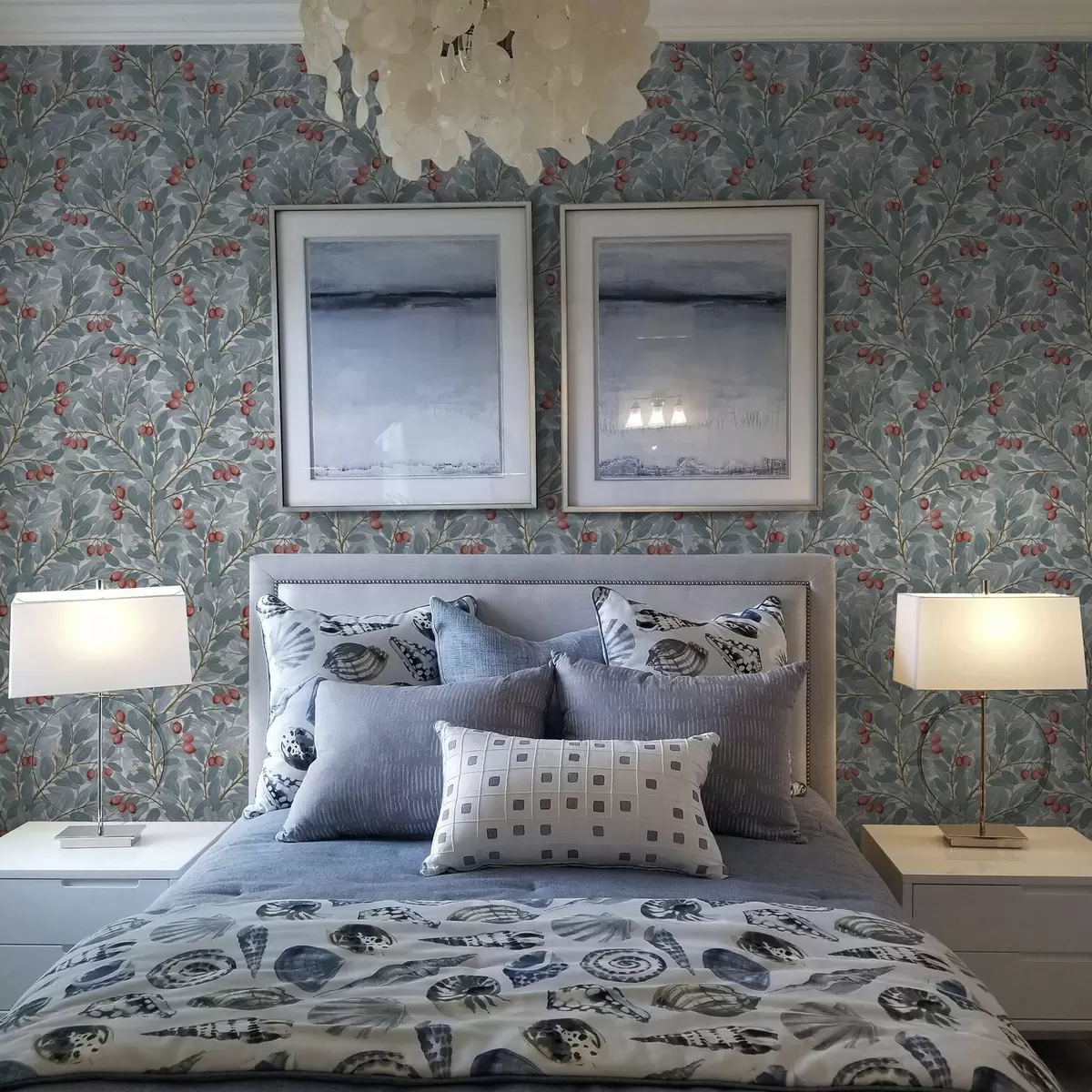 Wallpaper Frunze albastre cu crenguțe de fructe de pădure roșii a00309