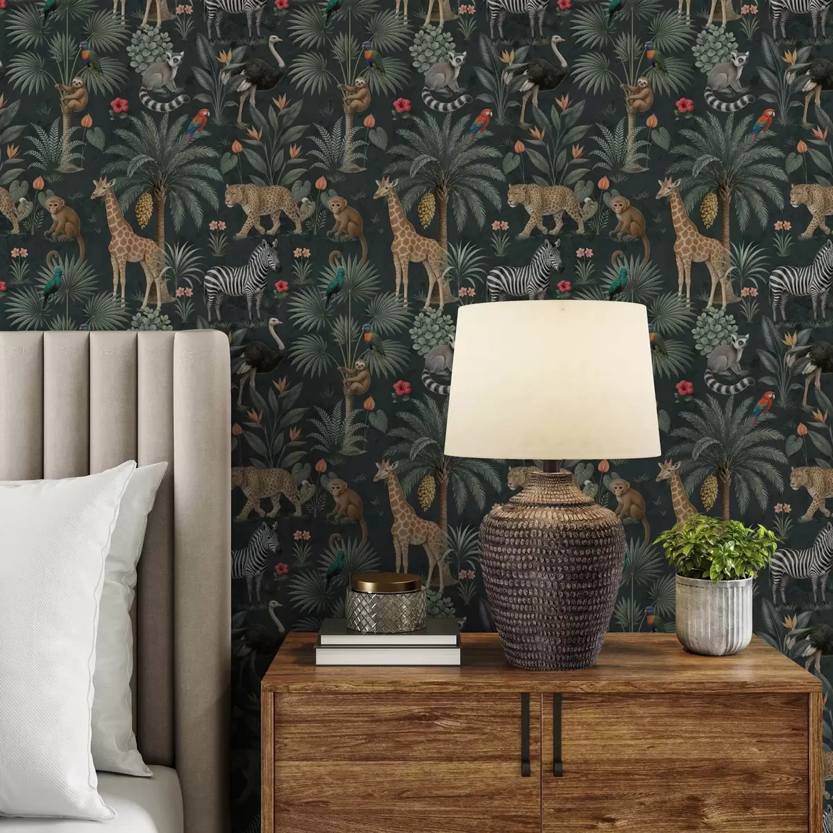 Wallpaper Animale tropicale realiste printre plante a00427