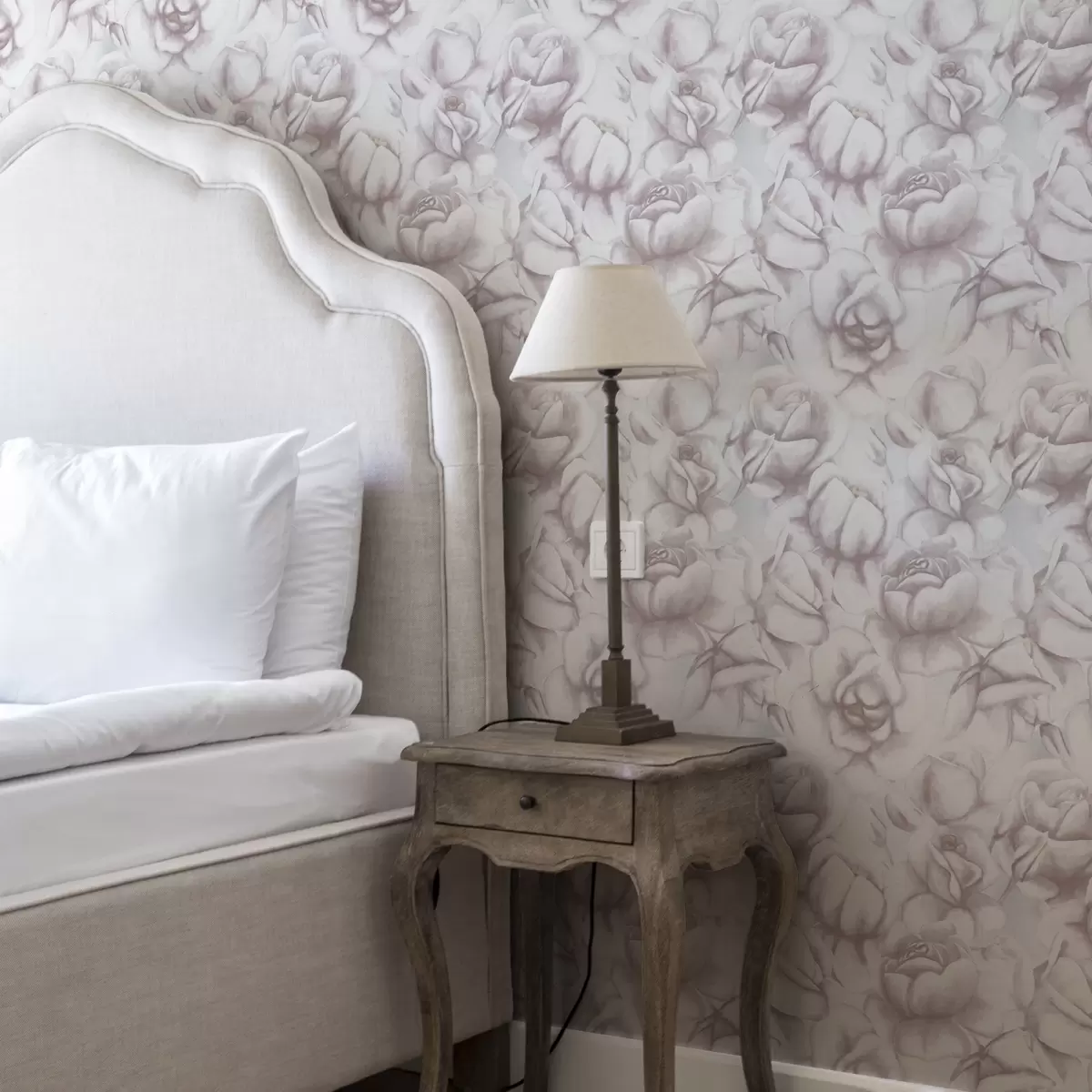 Wallpaper Acuarelă trandafiri roz într-un stil blurat delicat a00434