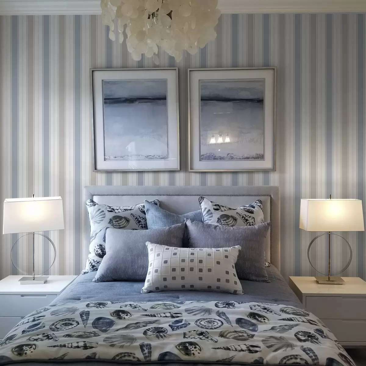 Wallpaper Dungi clare în tonuri gri-albastru cu contraste a00517v2