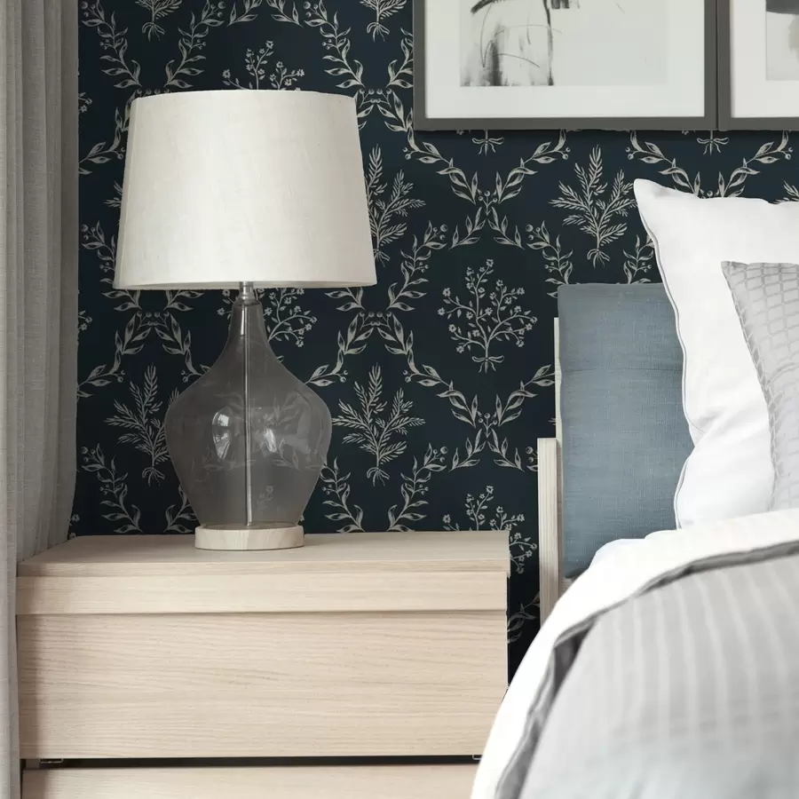 fototapet Coroane albe din ierburi și flori pe fond verde-albastru închis a00599v2