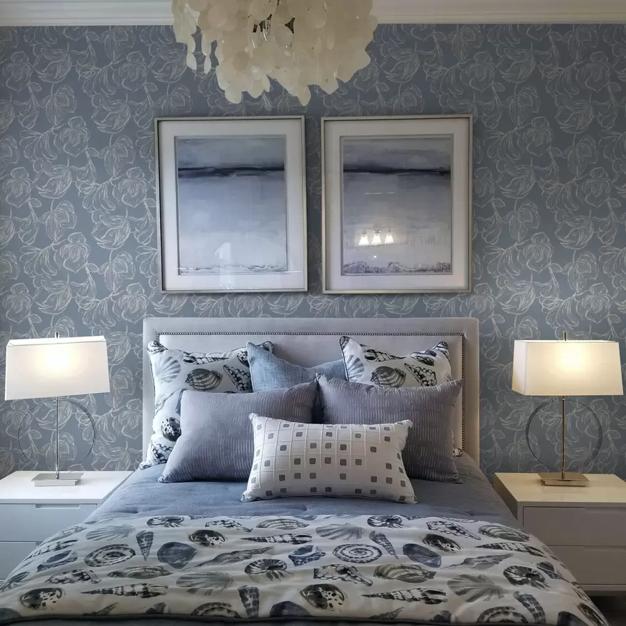 fototapet Fundal albastru deschis cu flori conturate cu cretă a00625v3