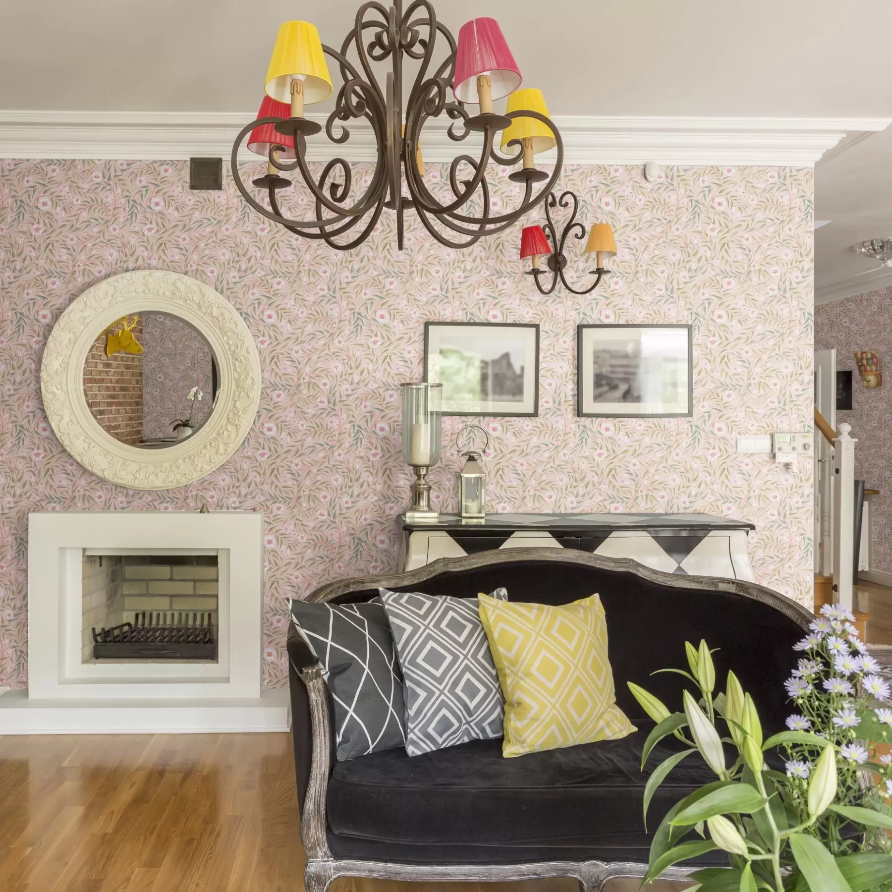 fototapet Flori delicate de culoare roz și frunze moi pe un fundal pastelat a00788