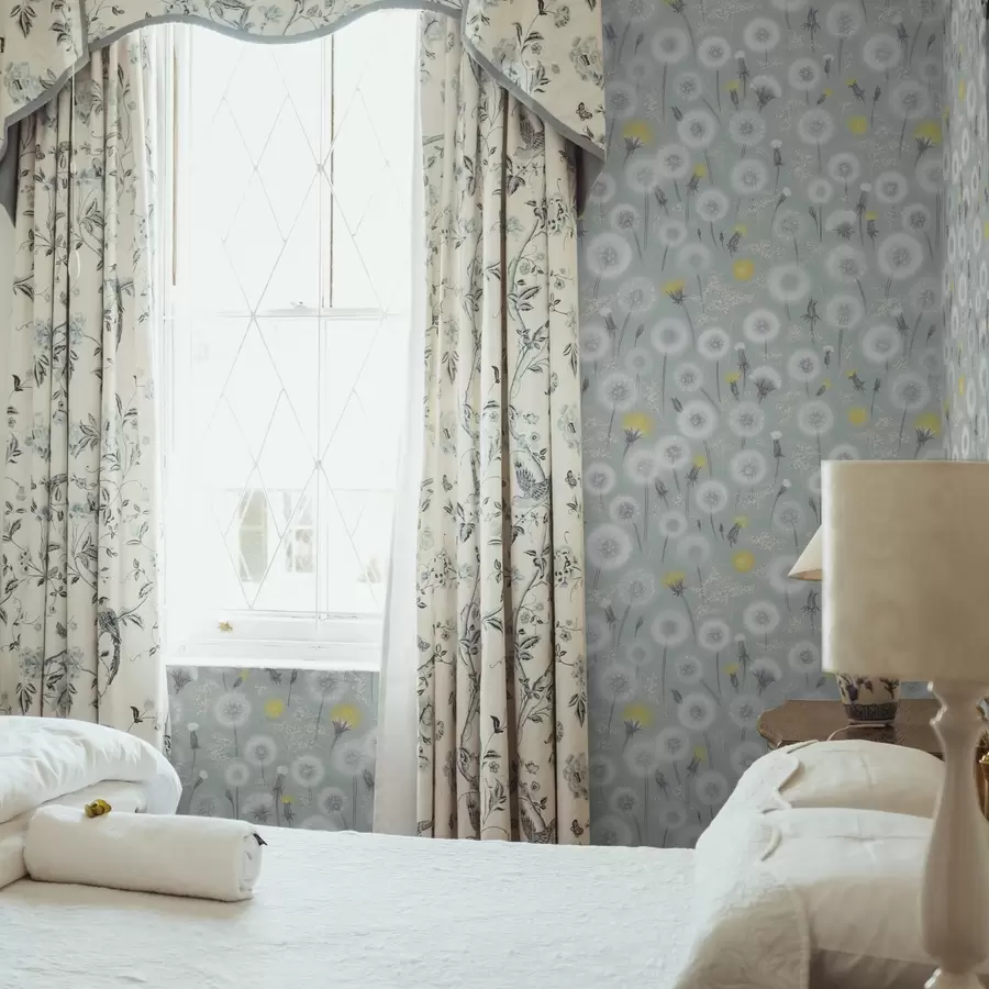 fototapet Păpădii pufoase și semințe pe un fundal de mentă a00790