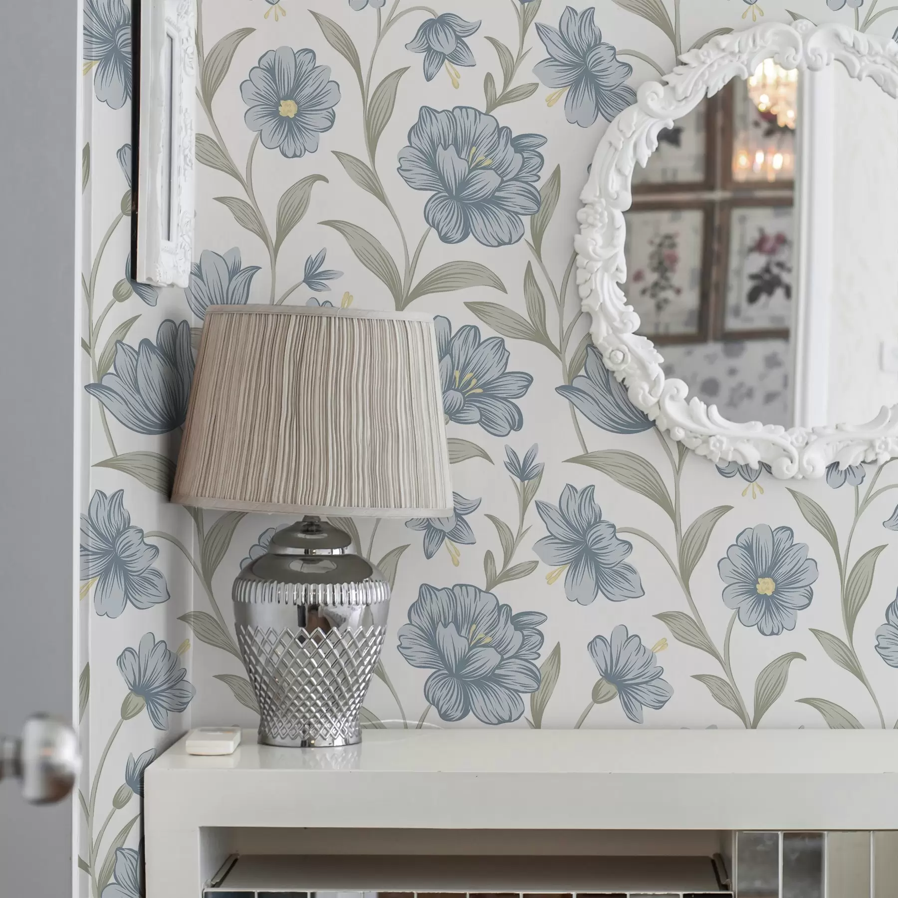 fototapet Flori albastre prăfuite cu frunze de măslin pe fond alb a00780