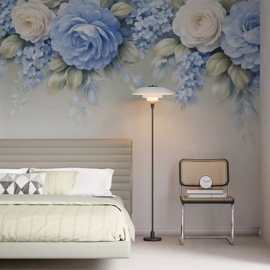 fototapet Trandafiri delicați și buchete florale într-o compoziție botanică inspirată de porțelan, cu petale suprapuse delicate și frunze elegante, care se unduiesc w05495